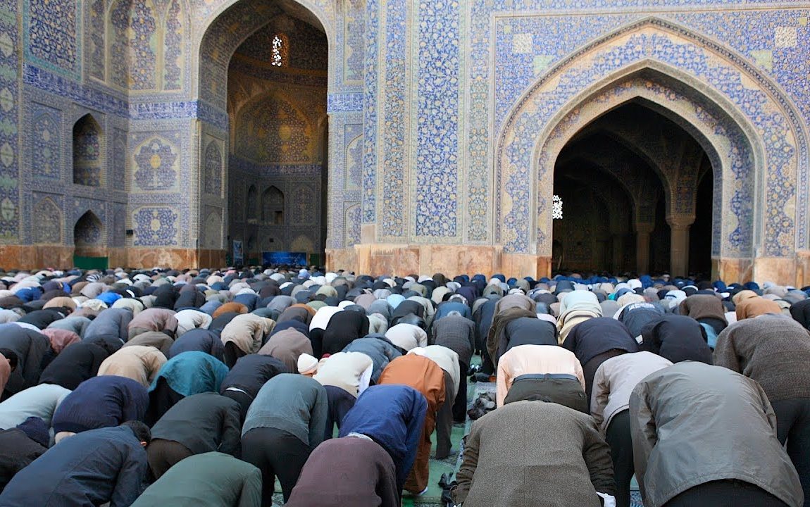 Movimento de oração no Ramadã tem levado milhares de muçulmanos a Cristo há 28 anos